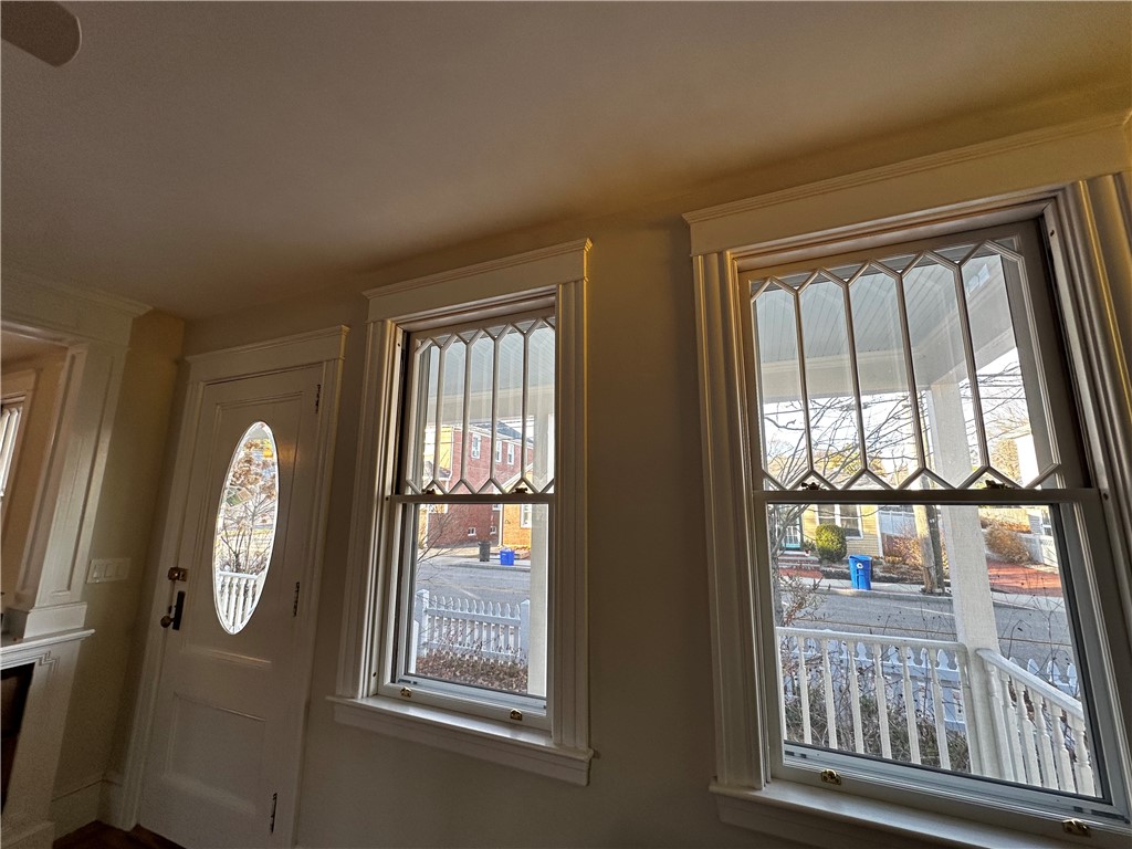 100 Maple Avenue Barrington, RI 02806 - Photo 7 of 23