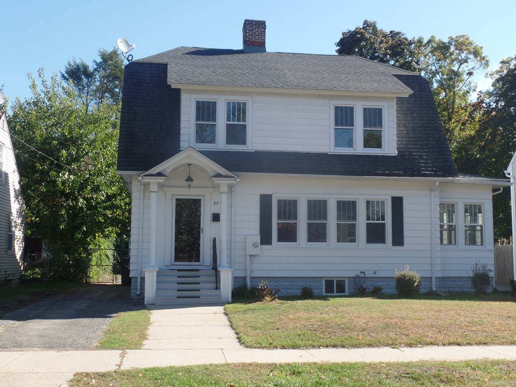 37 Gillette Avenue Springfield, MA 01118 - Photo 1 of 27