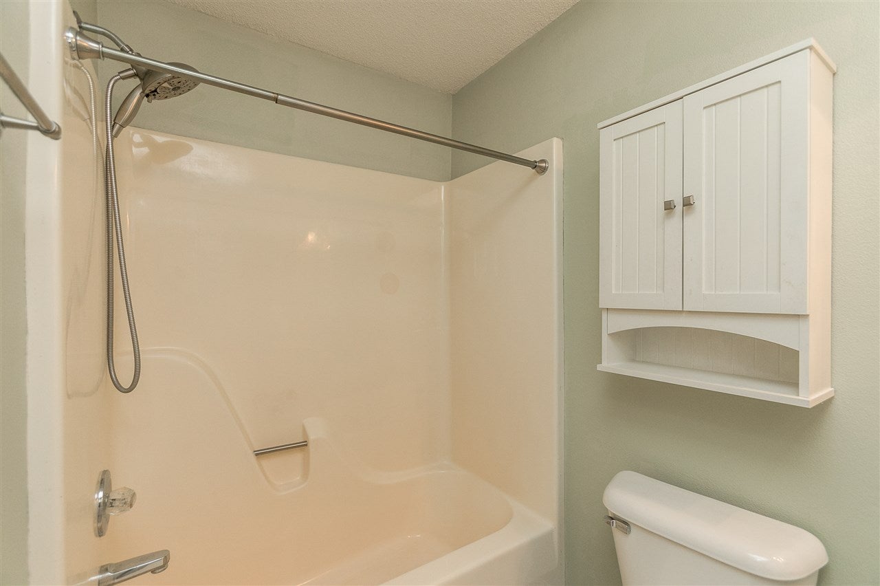 2242 Holiday Road Coralville, IA 52241 - Photo 13 of 37 Gallery Image 13
