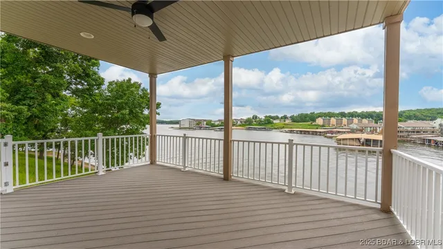$1,275,000 | 15 Pointe Court, Lake Ozark, MO 65049