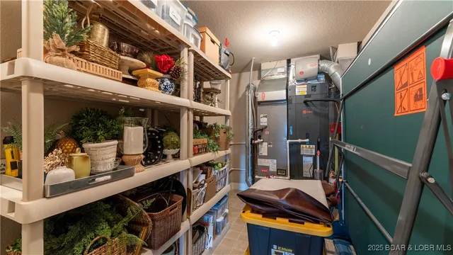 $1,275,000 | 15 Pointe Court, Lake Ozark, MO 65049