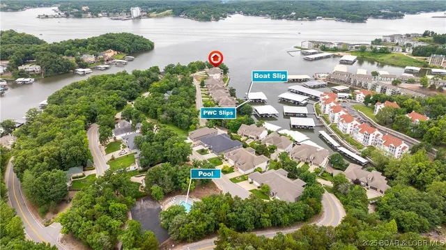 $1,275,000 | 15 Pointe Court, Lake Ozark, MO 65049