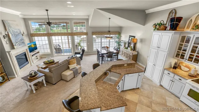 $1,275,000 | 15 Pointe Court, Lake Ozark, MO 65049