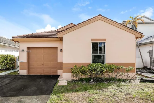 $3,145 | Dimensions North at Chapel, Pembroke Pines, FL 33029