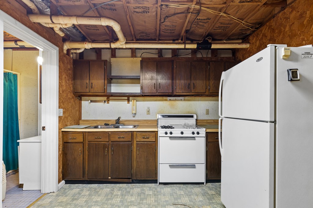 65 Caldwell Mountain Road Suches, GA 30572 - Photo 26 of 38 a utility room with dryer and washer