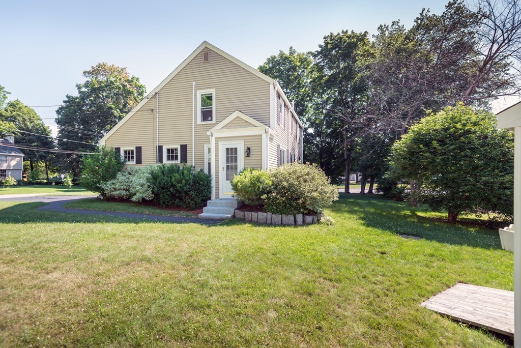 2 Castle Heights Road Andover, MA 01810 - Photo 2 of 21 Gallery Image 2