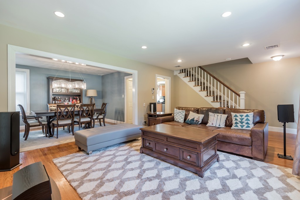 2 Castle Heights Road Andover, MA 01810 - Photo 4 of 21 Gallery Image 4