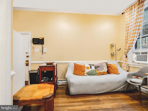 $215,000 | 265 South 9th Street, Unit 1F, Philadelphia, PA 19107