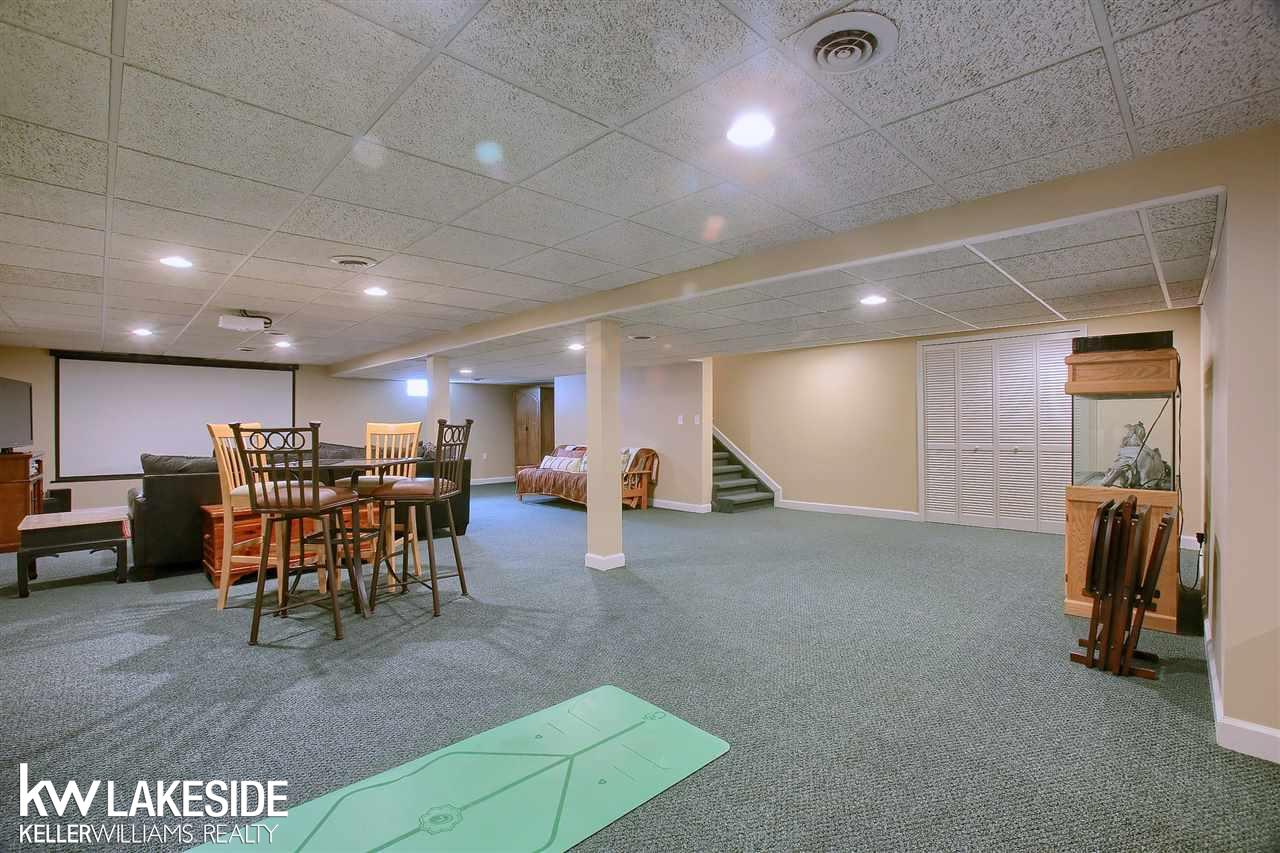11091 Messmore Road Utica, MI 48317 - Photo 29 of 40 50023061-28.JPG
