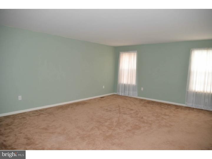 17 Howard Street Carneys Point, NJ 08069 - Photo 19 of 25 Gallery Image 19