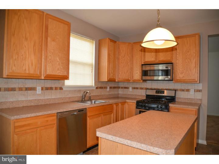 17 Howard Street Carneys Point, NJ 08069 - Photo 4 of 25 Gallery Image 4