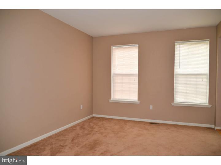 17 Howard Street Carneys Point, NJ 08069 - Photo 8 of 25 Gallery Image 8