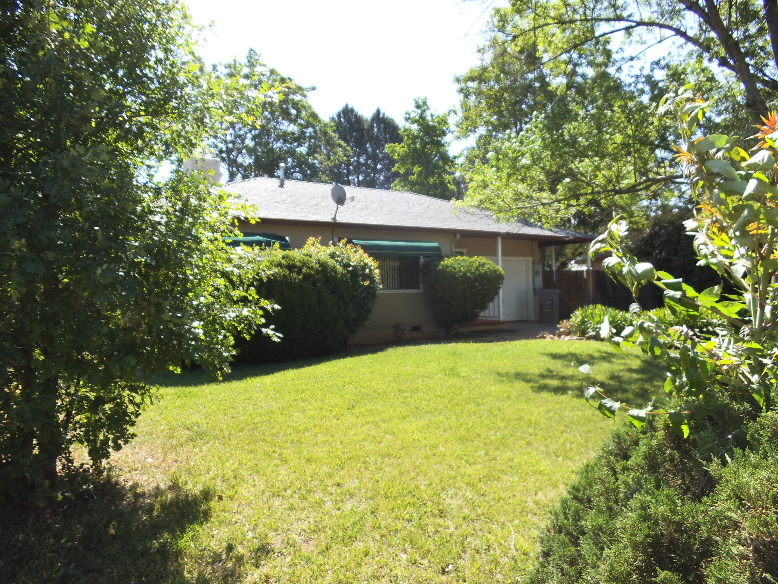 3607 Ricardo Avenue Redding, CA 96002 - Photo 20 of 20 a view of a garden