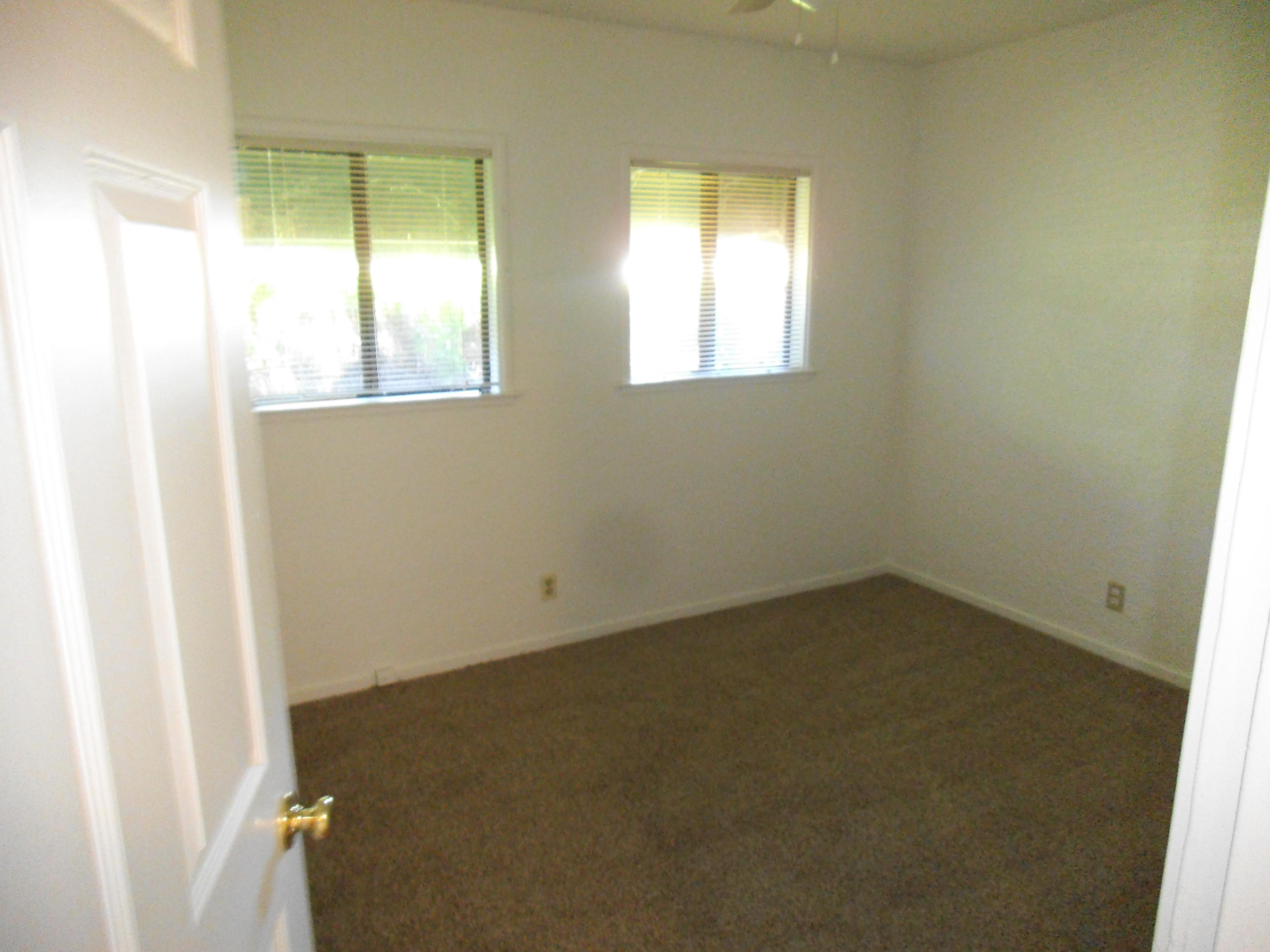 3607 Ricardo Avenue Redding, CA 96002 - Photo 9 of 20 an empty room with windows
