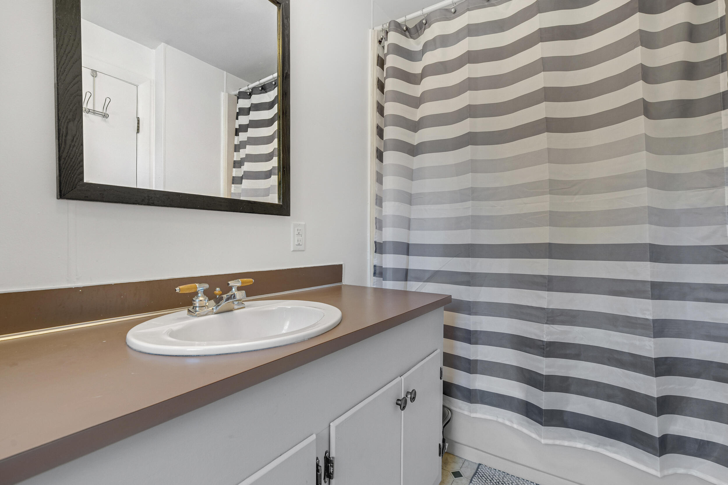 92 Strout Road Poland, ME 04274 - Photo 23 of 37 33_92strout-33