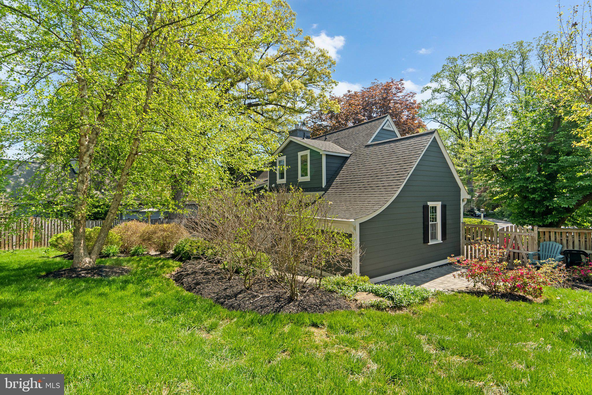 507 Ellsworth Drive Silver Spring, MD 20910 - Photo 40 of 42 a view of backyard of house with green space
