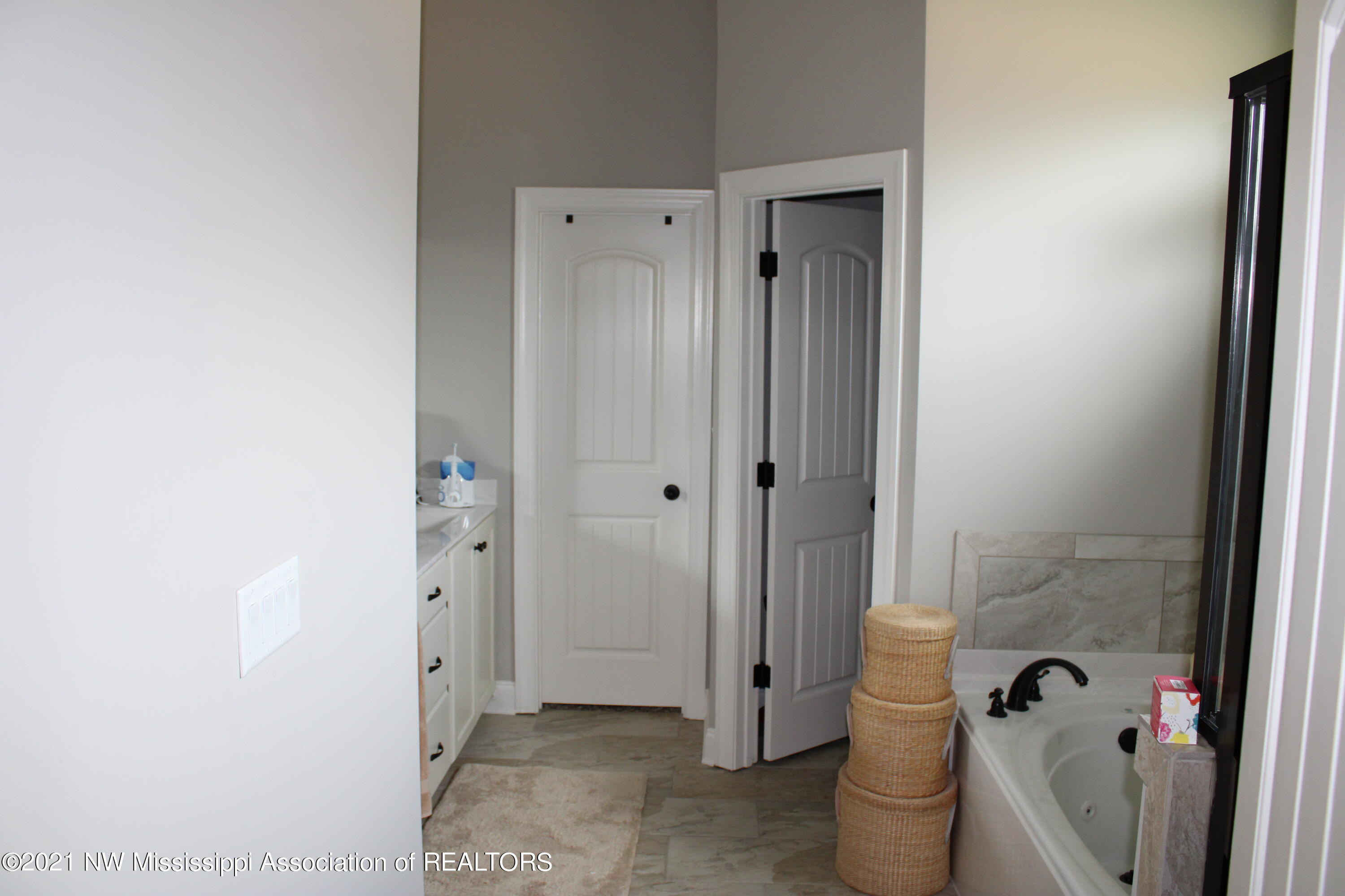 4631 Riva Ridge Drive Olive Branch, MS 38654 - Photo 16 of 30 IMG_0106
