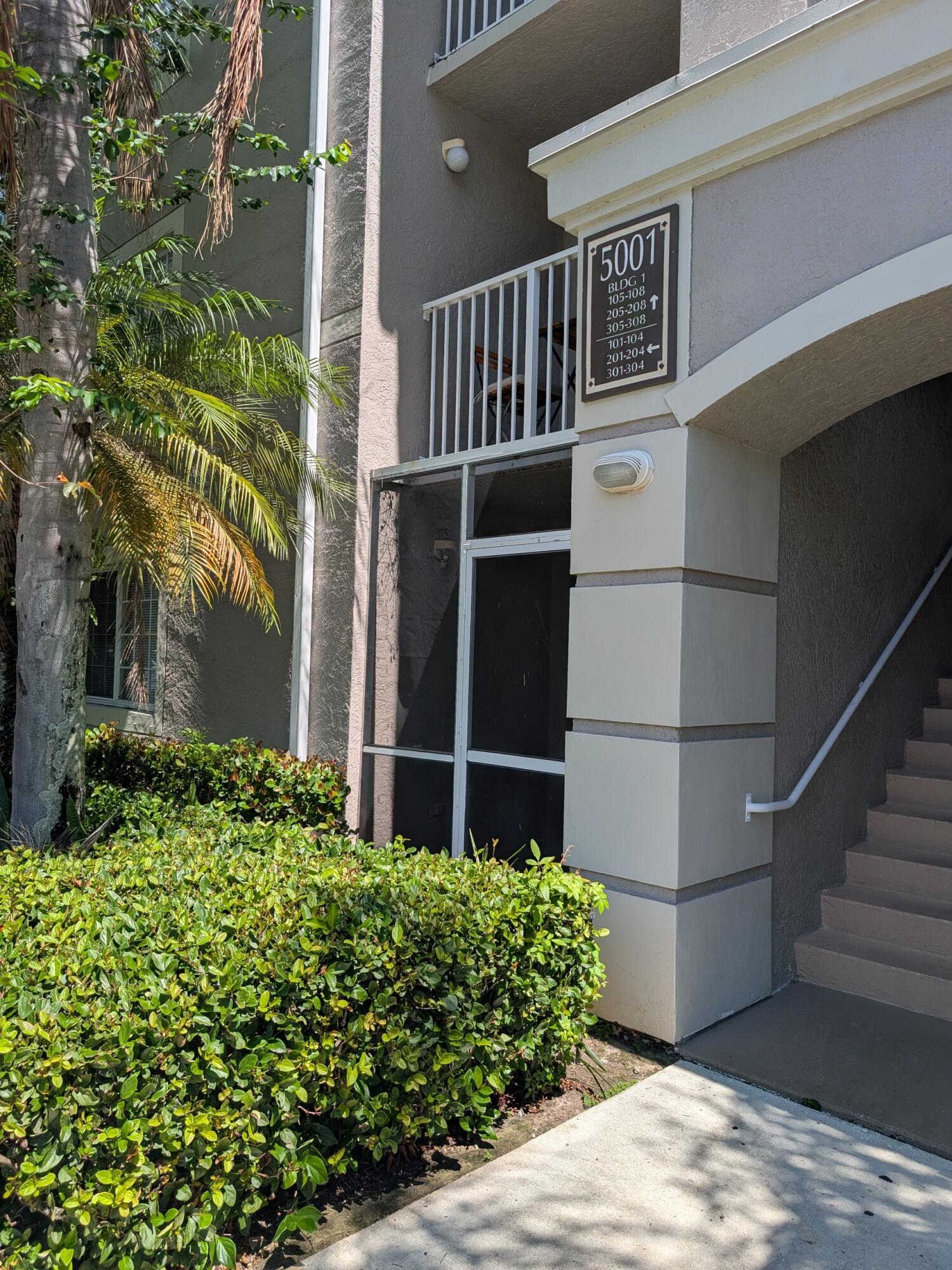 5001 Wiles Road, Unit 105 Coconut Creek, FL 33073 - Photo 2 of 32 1000013340