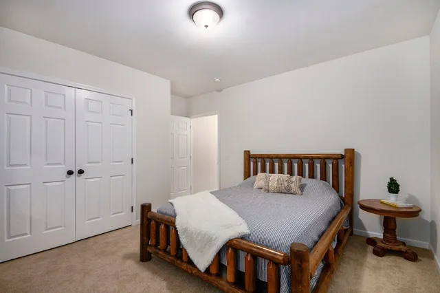 $599,900 | 7177 Longview Court, Delton, MI 49046