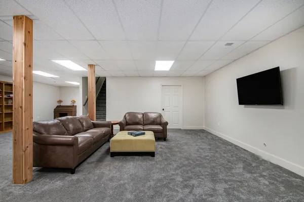 $599,900 | 7177 Longview Court, Delton, MI 49046