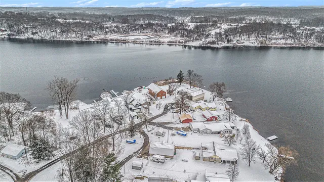 $599,900 | 7177 Longview Court, Delton, MI 49046