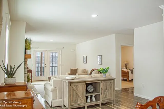 $599,900 | 7177 Longview Court, Delton, MI 49046