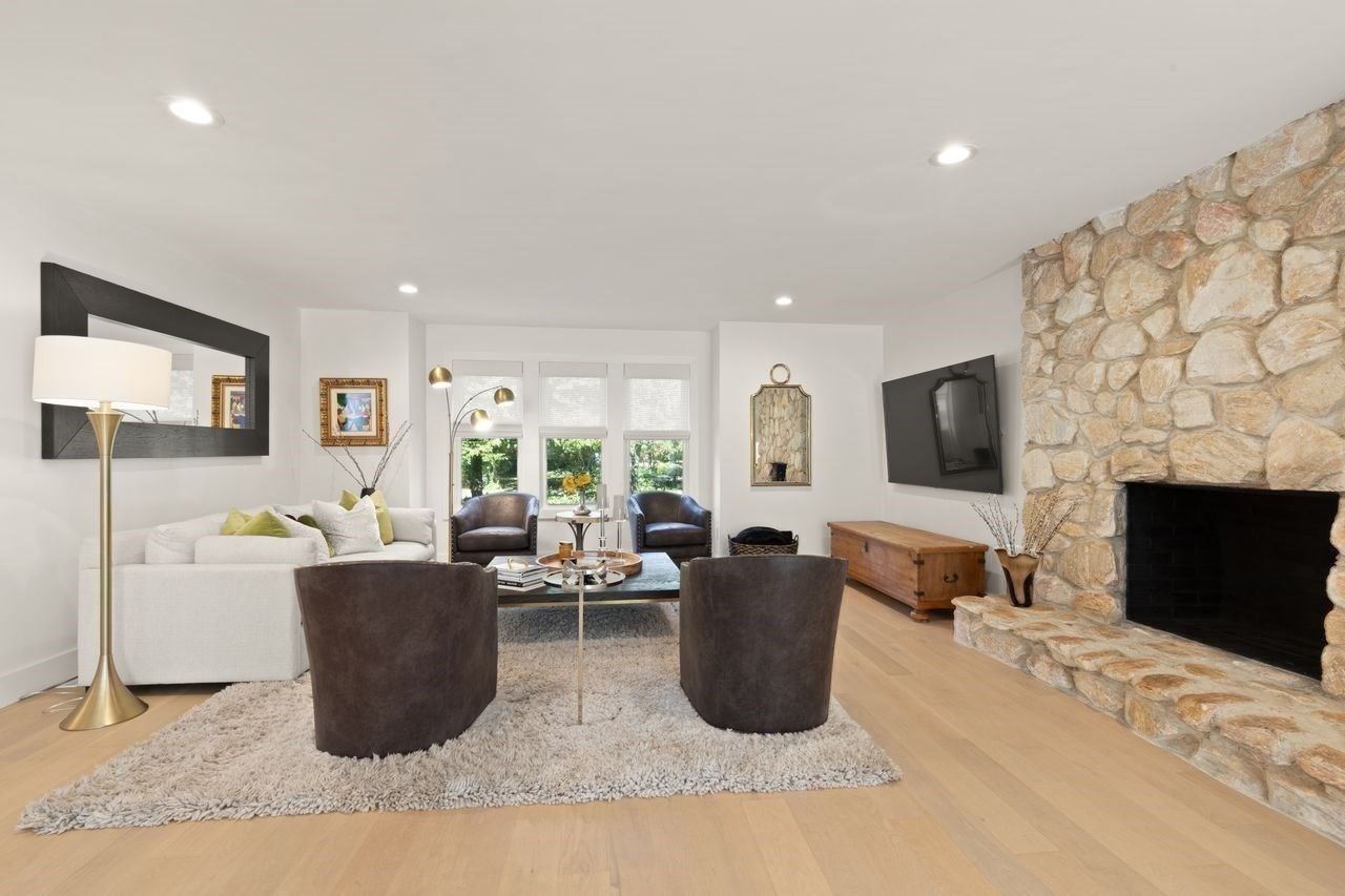 16 Weathervane Road Canton, MA 02021 - Photo 13 of 42 Gallery Image 13