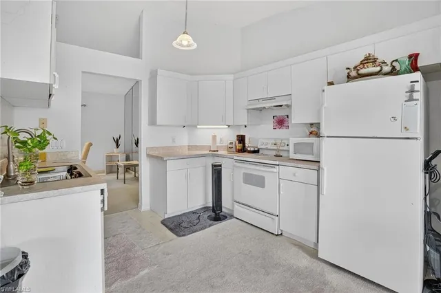 $825,000 | 3920 10th Street North, Naples, FL 34103