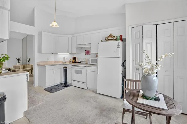 $825,000 | 3920 10th Street North, Naples, FL 34103