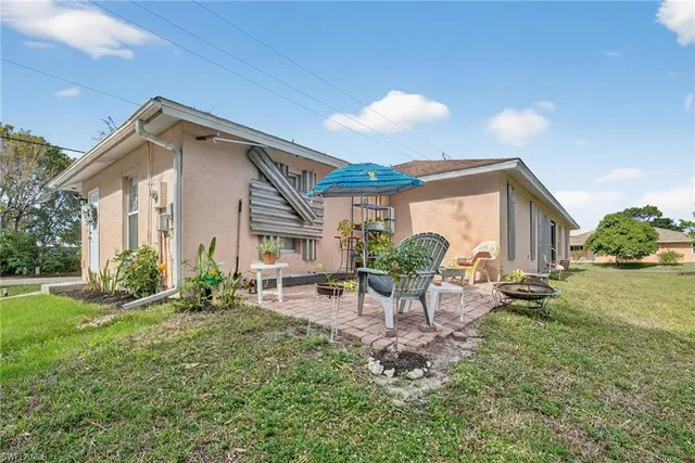 $825,000 | 3920 10th Street North, Naples, FL 34103