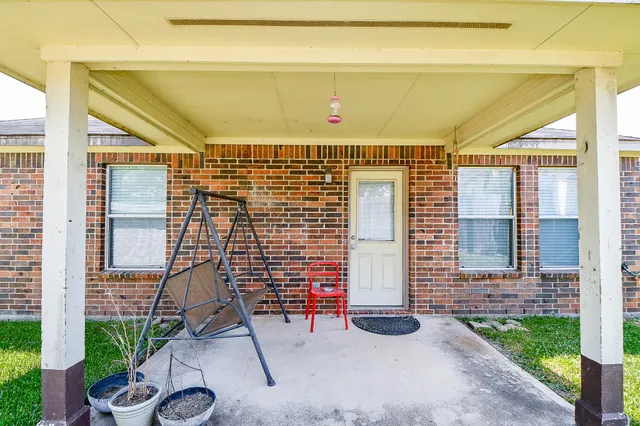 a view of entryway door