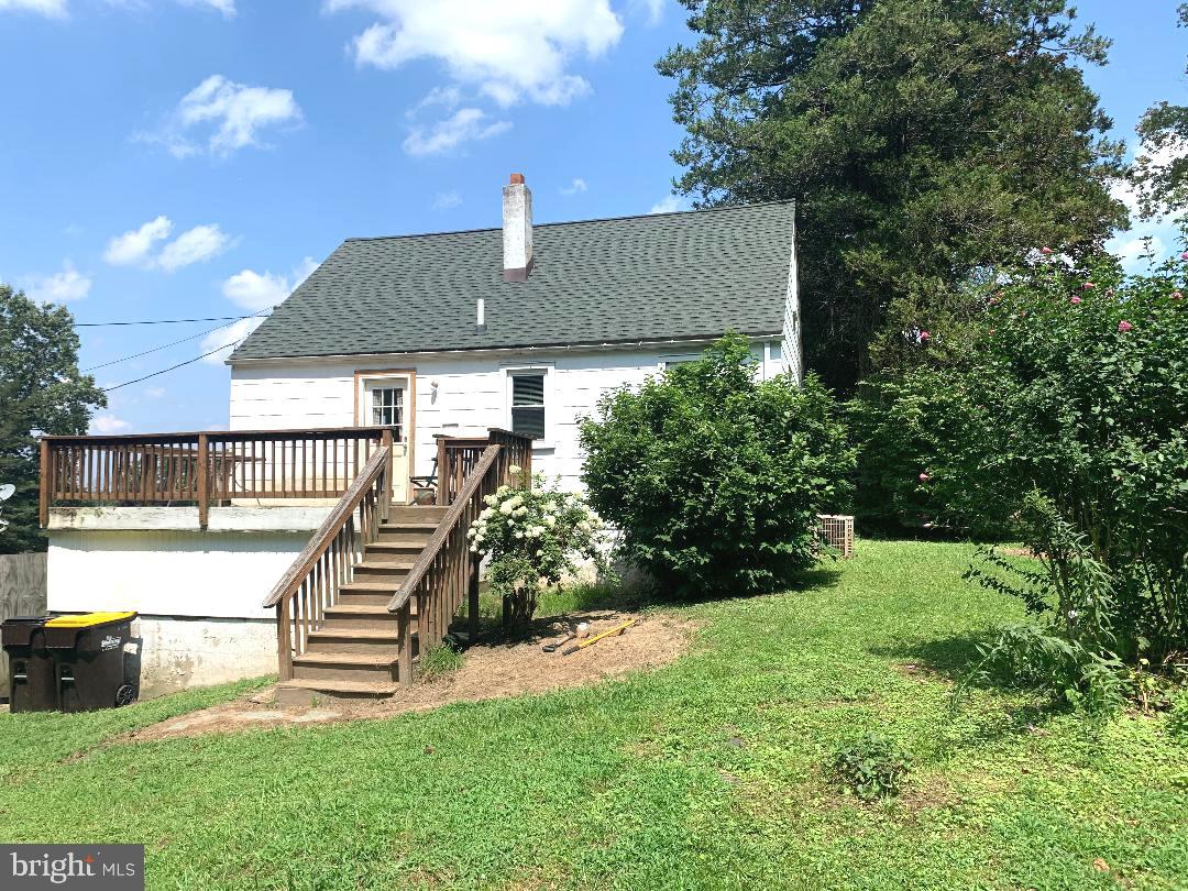 72 Fahnestock Road Malvern, PA 19355 - Photo 1 of 17 Rear Deck