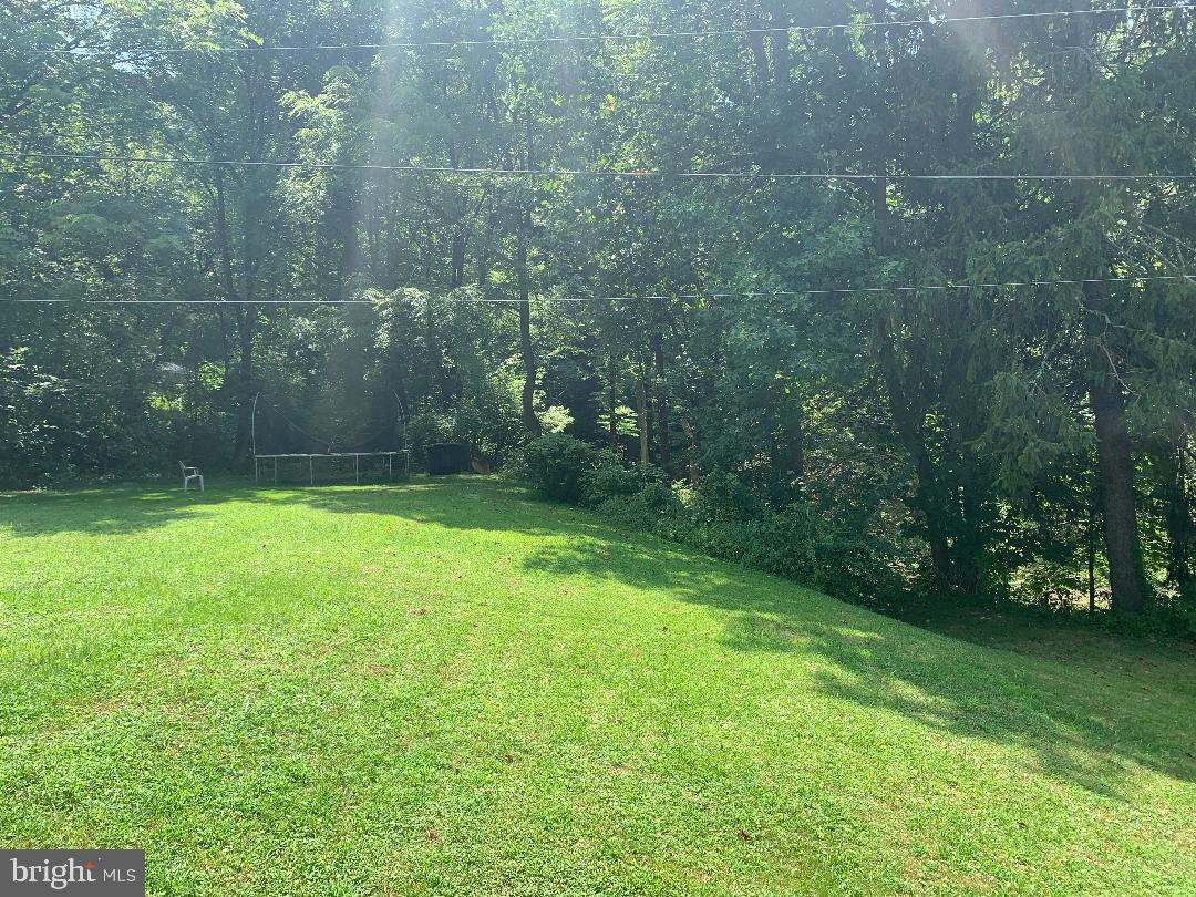 72 Fahnestock Road Malvern, PA 19355 - Photo 16 of 17 Back Yard