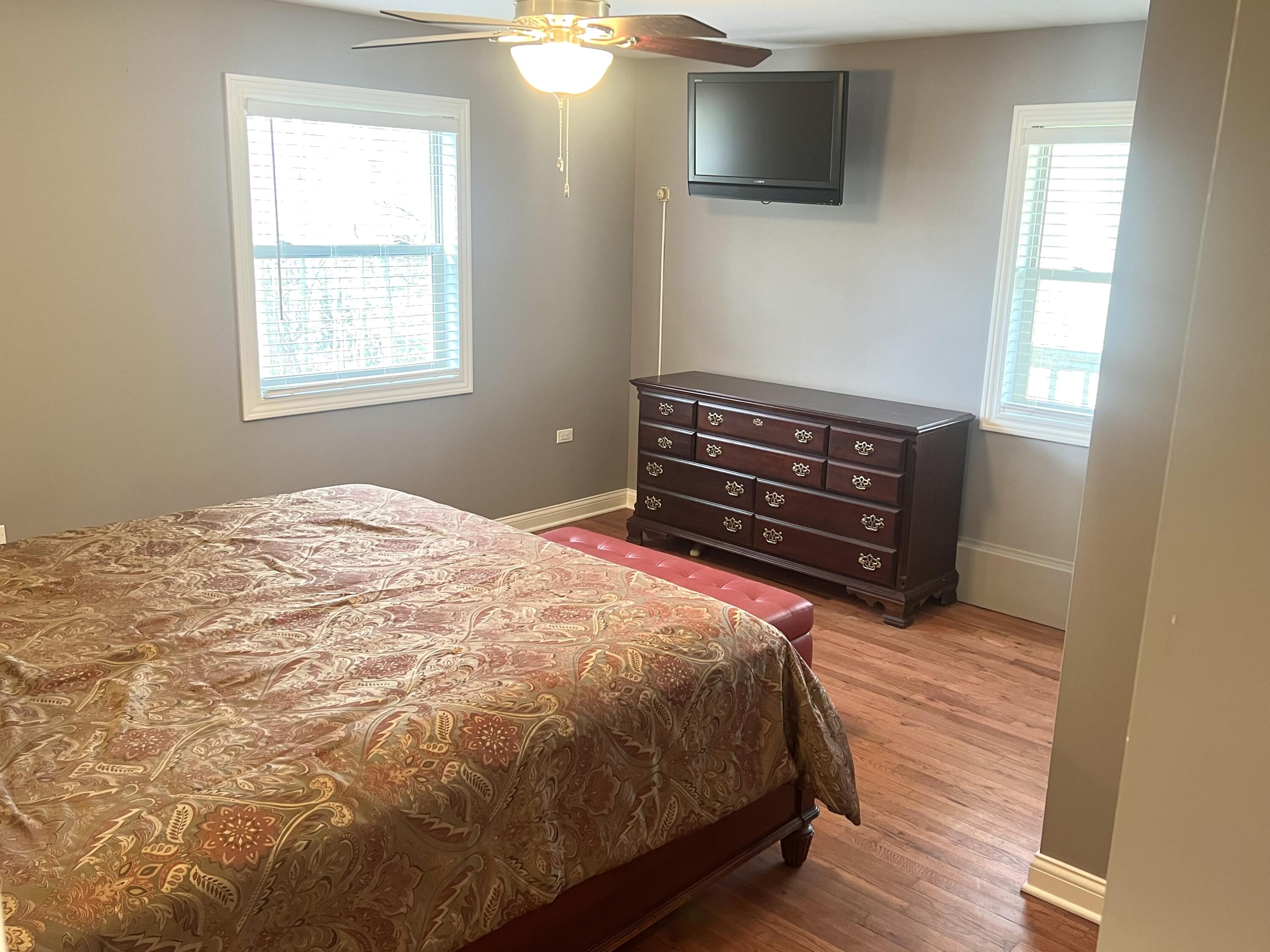 4828 Thar Road Coloma, MI 49038 - Photo 16 of 39 Primary Bedroom