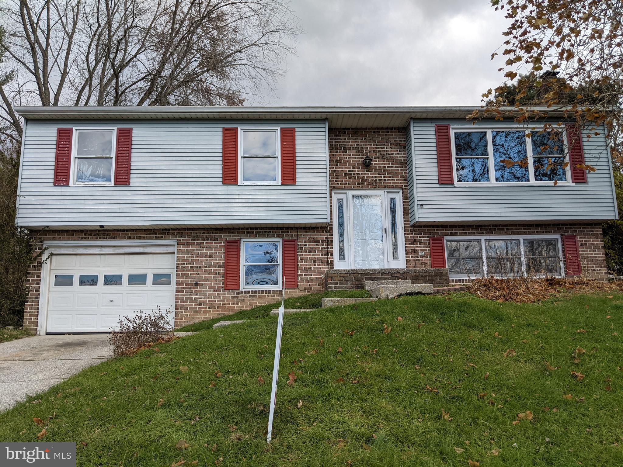 526 Orrs Bridge Road Camp Hill, PA 17011 - Photo 2 of 18 Gallery Image 2