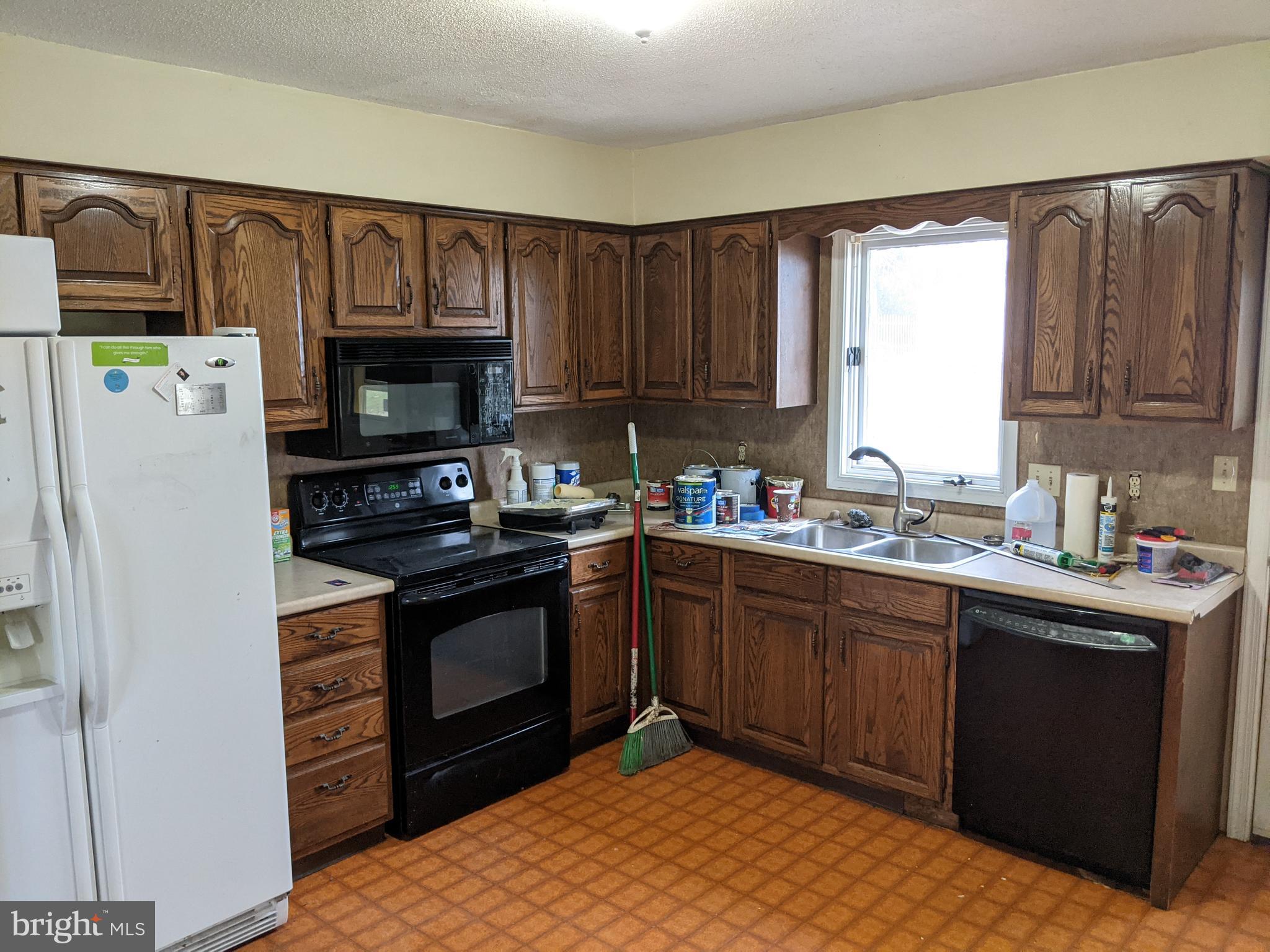 526 Orrs Bridge Road Camp Hill, PA 17011 - Photo 4 of 18 Gallery Image 4