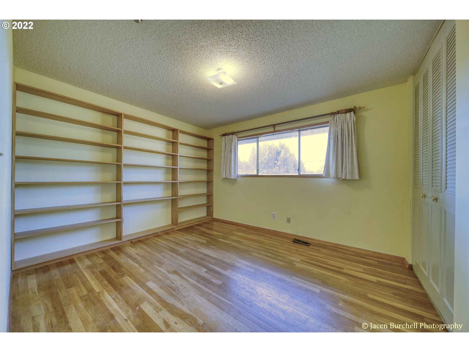 34249 Slavens Road Warren, OR 97053 - Photo 13 of 32 Bedroom