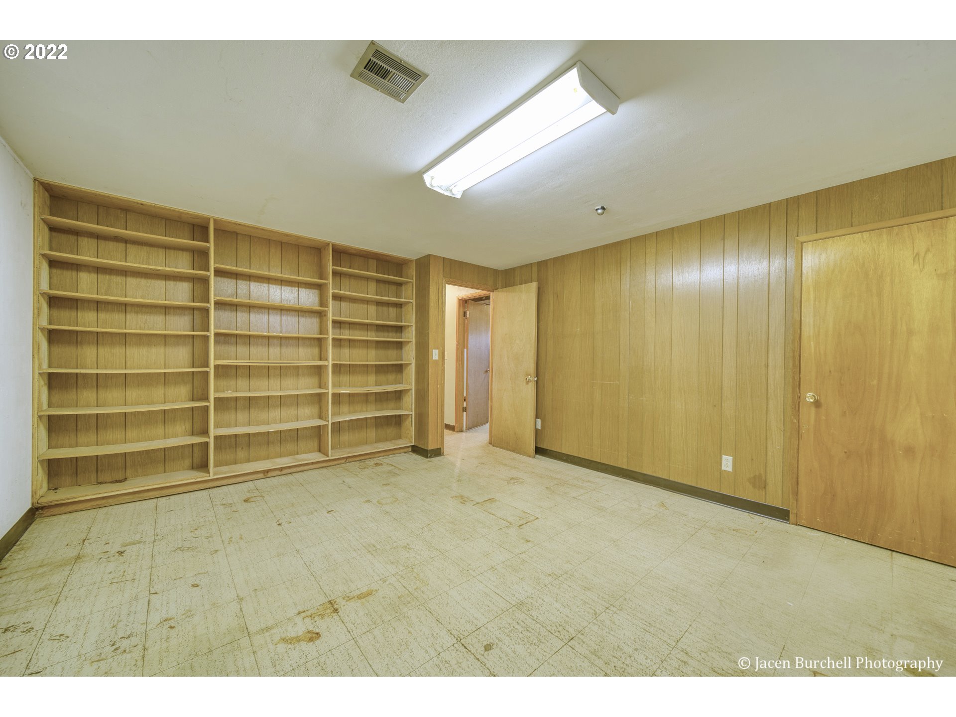 34249 Slavens Road Warren, OR 97053 - Photo 18 of 32 Den/Office