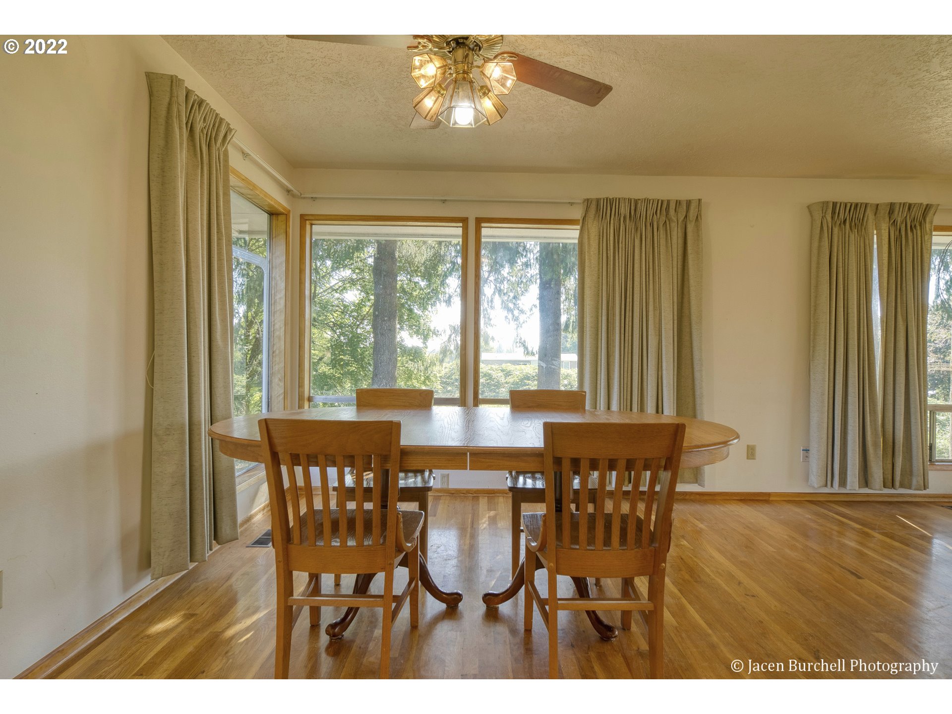 34249 Slavens Road Warren, OR 97053 - Photo 5 of 32 Dining Area