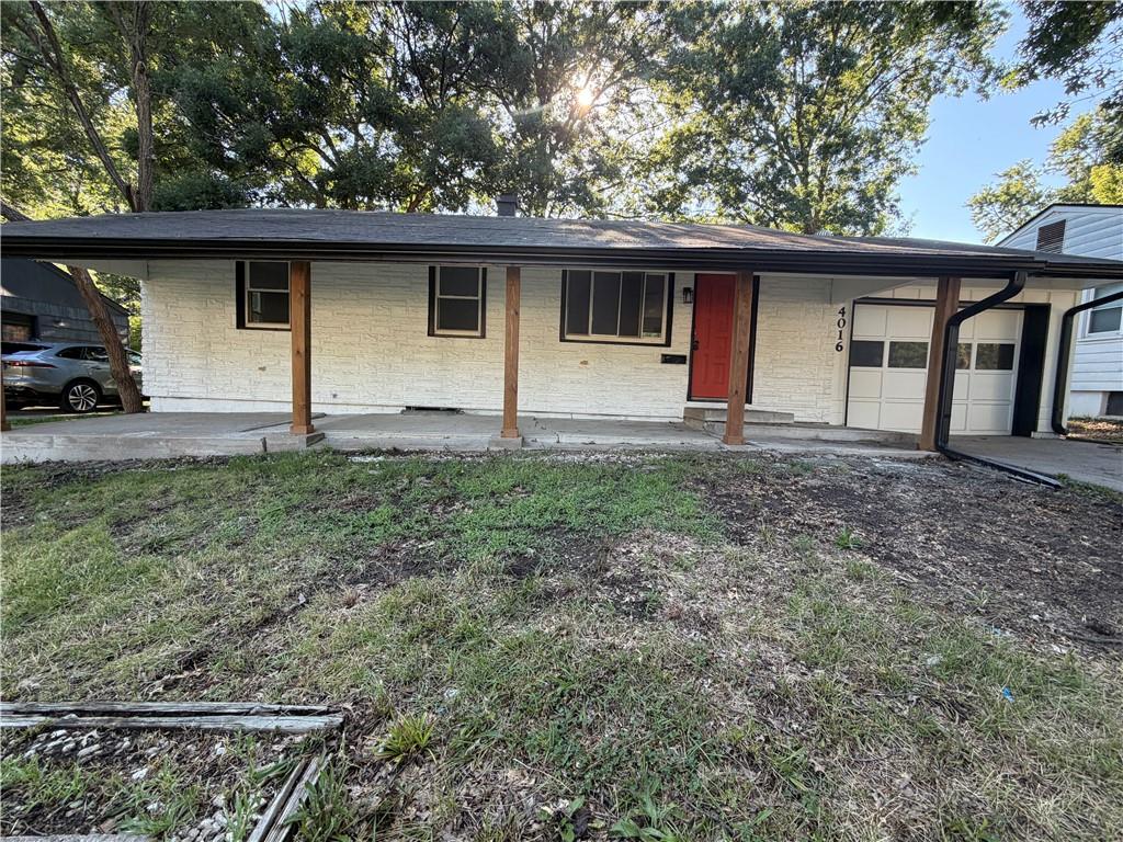 4016 South Spring Street Independence, MO 64055 - Photo 1 of 36