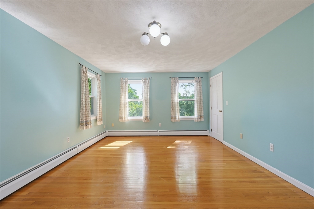 16 Blacksmith Road Cumberland, RI 02864 - Photo 22 of 36