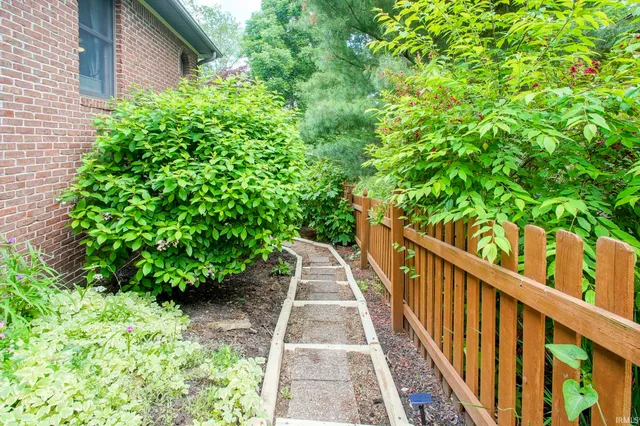 $629,900 | 4019 East Bennington Boulevard, Bloomington, IN 47401