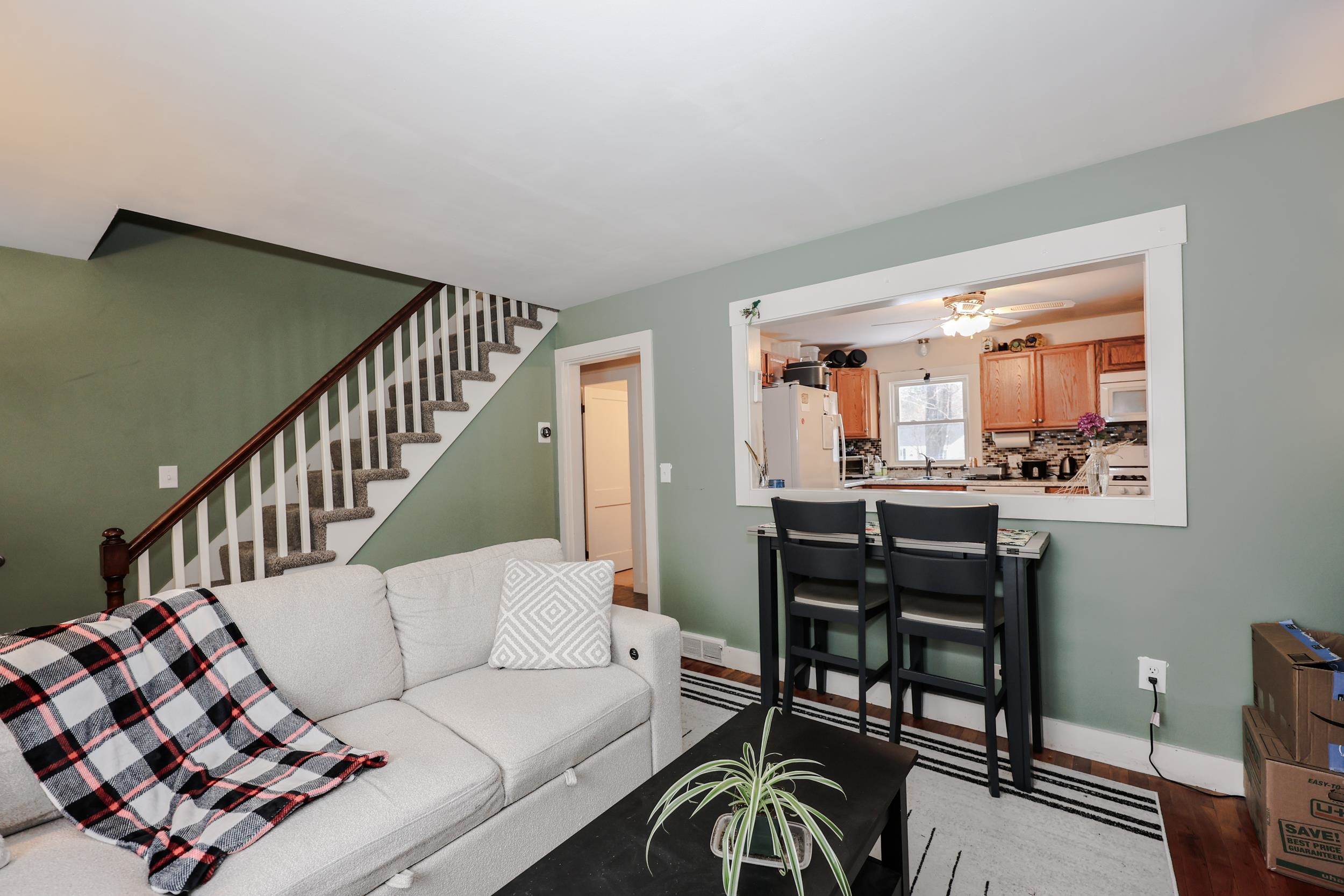 21 Erie Street Manchester, NH 03102 - Photo 15 of 41