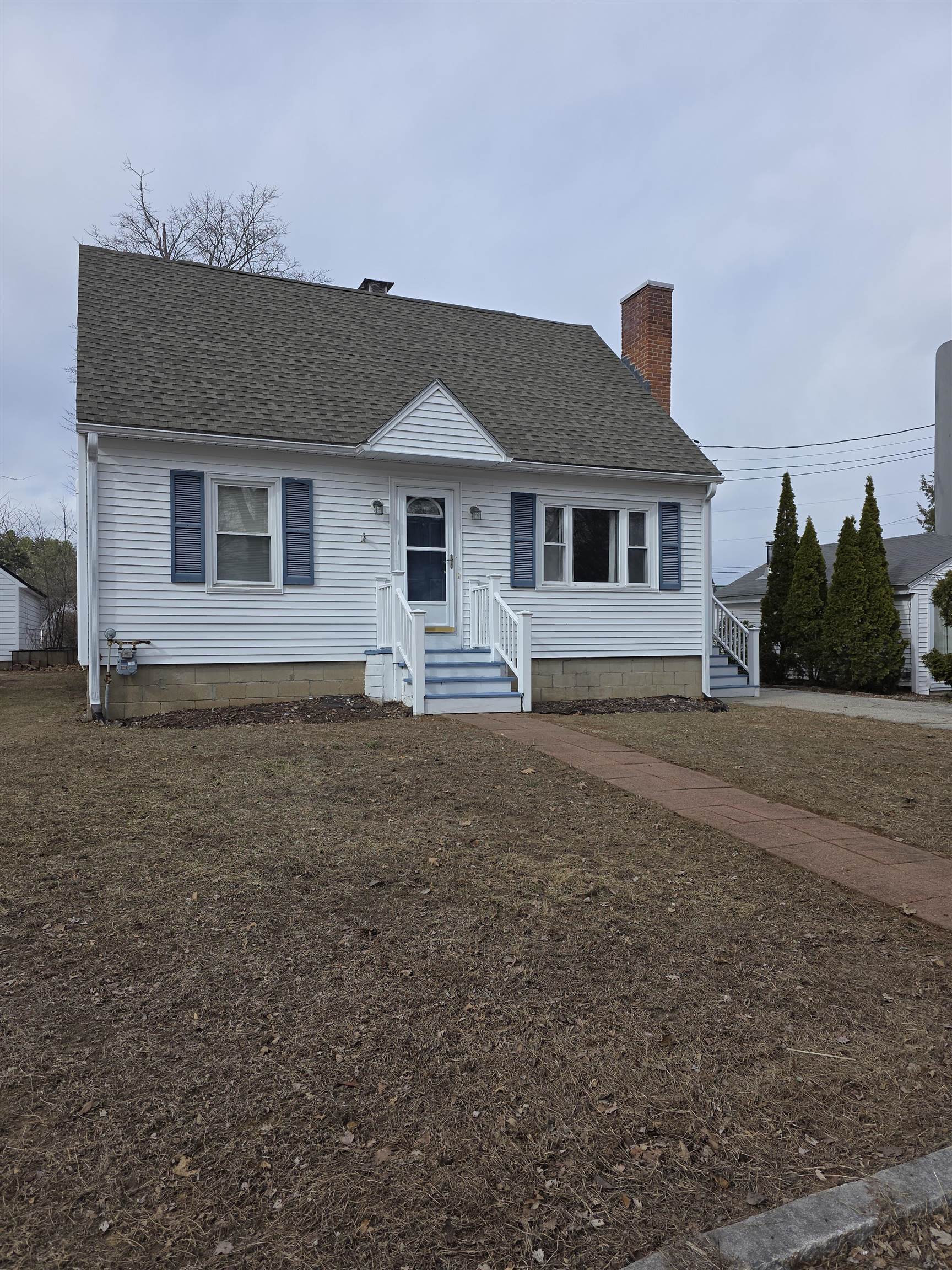 21 Erie Street Manchester, NH 03102 - Photo 2 of 41