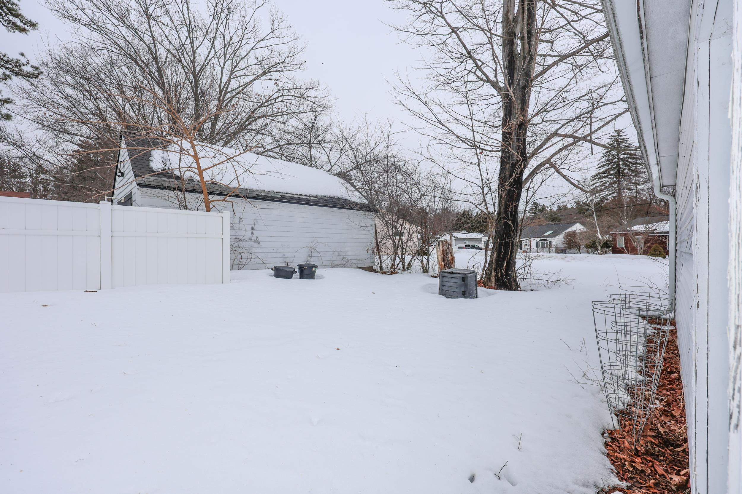 21 Erie Street Manchester, NH 03102 - Photo 39 of 41