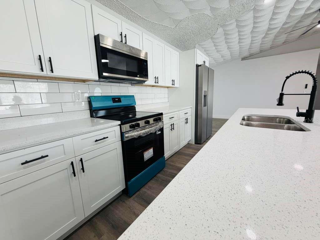 665 Regency Way Kissimmee, FL 34758 - Photo 9 of 24