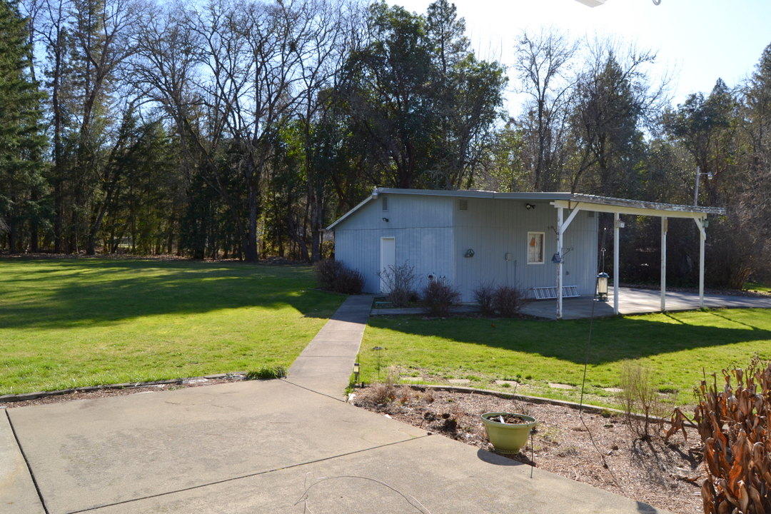225 Espey Road Grants Pass, OR 97527 - Photo 27 of 28 DSC_8976