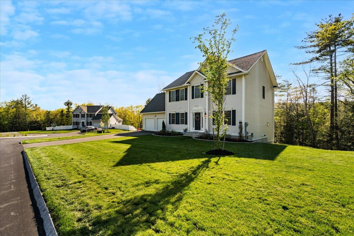 19 Huntington Ridge Road Bedford, NH 03110 - Photo 13 of 40