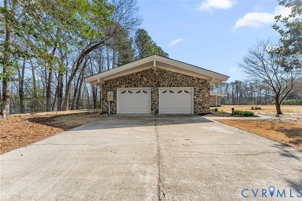 $653,105 | 3715 Old Wood Road, Petersburg, VA 23805