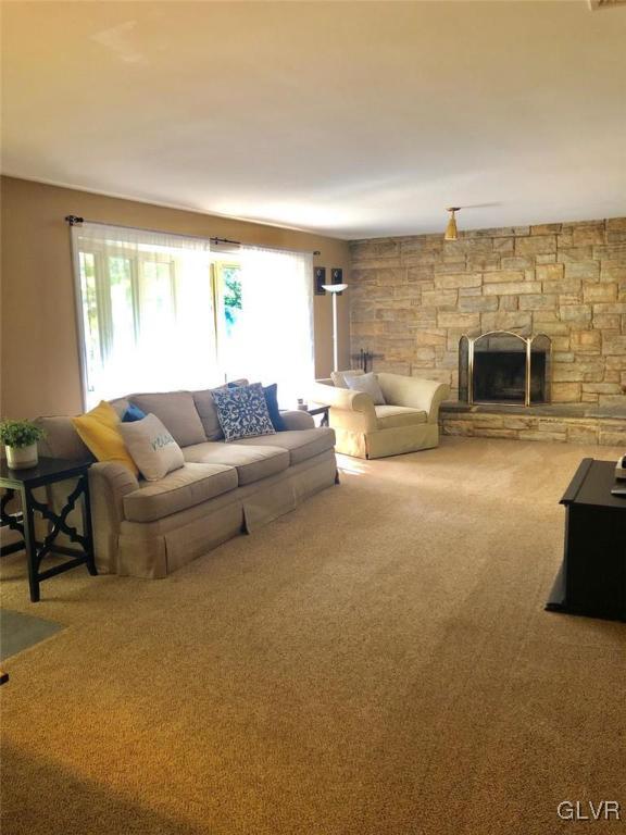 3221 Woodlea Road Orefield, PA 18069 - Photo 4 of 23 Gallery Image 4